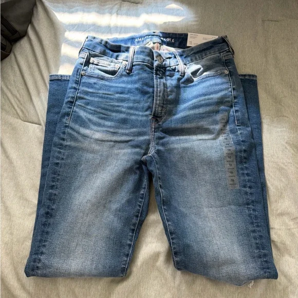 NWT American Eagles High Waisted Skinny - Picture 2 of 5